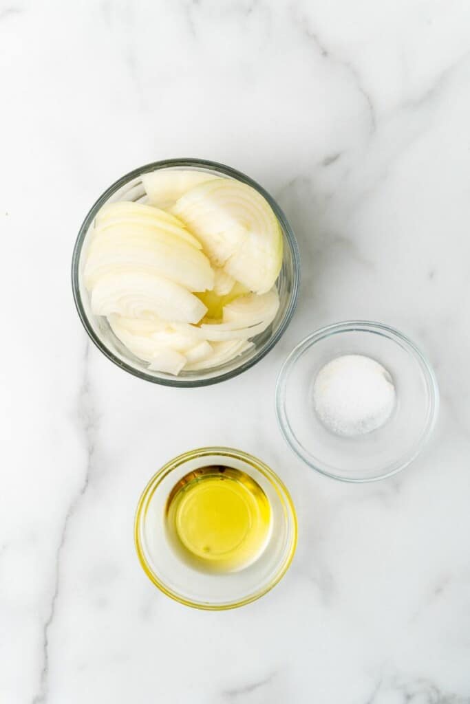 Ingredients needed to make air fryer onions in bowls