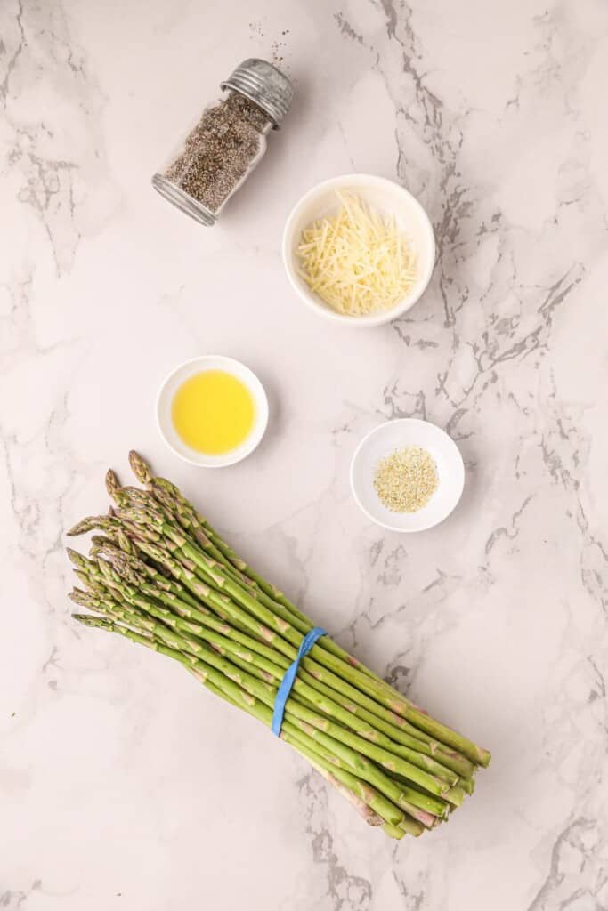Ingredients needed to make air fried asparagus
