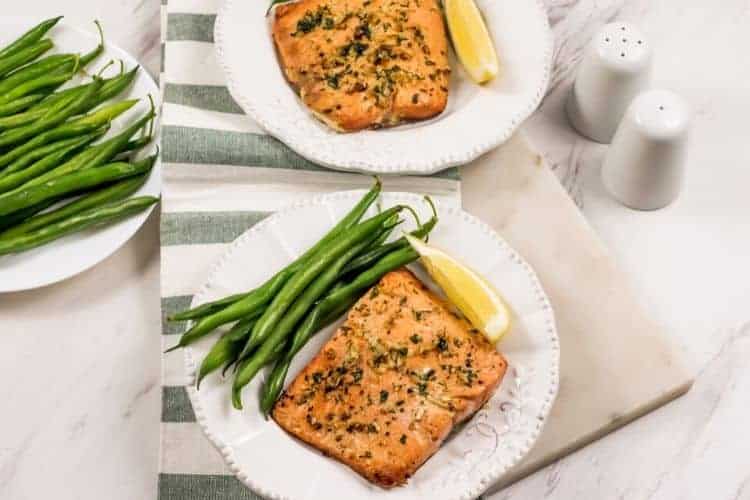 ¡Salmón con mantequilla de ajo Air Fryer cocinado fresco y congelado! ¡Salmón con mantequilla de ajo Air Fryer cocinado fresco y congelado!