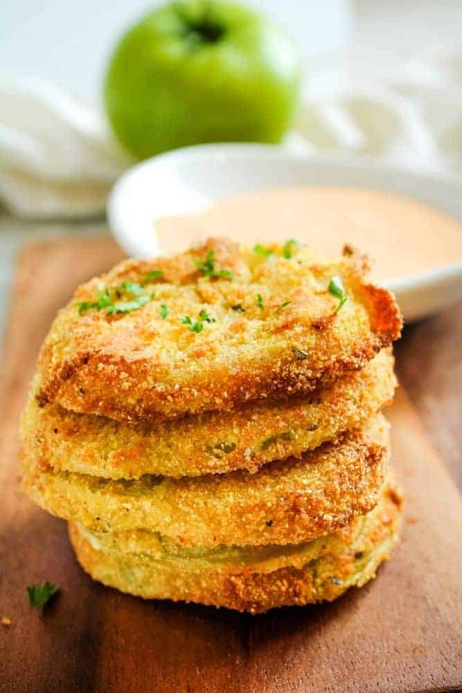 Air Fryer Fried Green Tomatoes with sriracha mayo bowl in background
