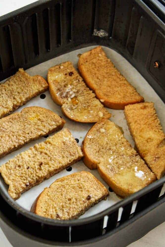 Can You Put Parchment Paper In An Air Fryer?