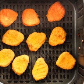 Frozen Chicken Nuggets in air fryer