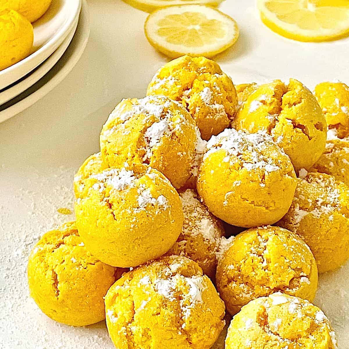https://www.everydayfamilycooking.com/wp-content/uploads/2021/04/air-fryer-lemon-cookie-balls-picture.jpg