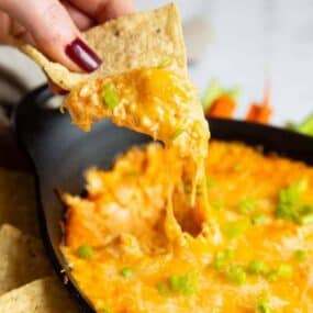 Cheesy and gooey buffalo chicken dip without cream cheese