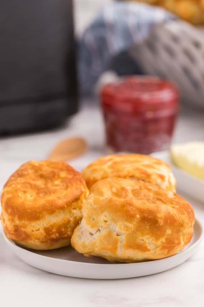 Pillsbury buttermilk biscuits in air fryer