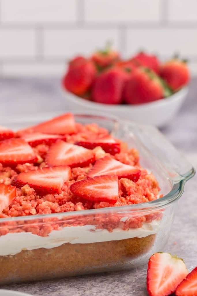 strawberry shortcake crumble in 9x13 dish