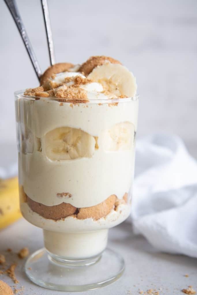 side view of 3 ingredient banana trifle