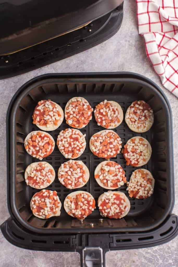 place bagel bites in single layer in air fryer
