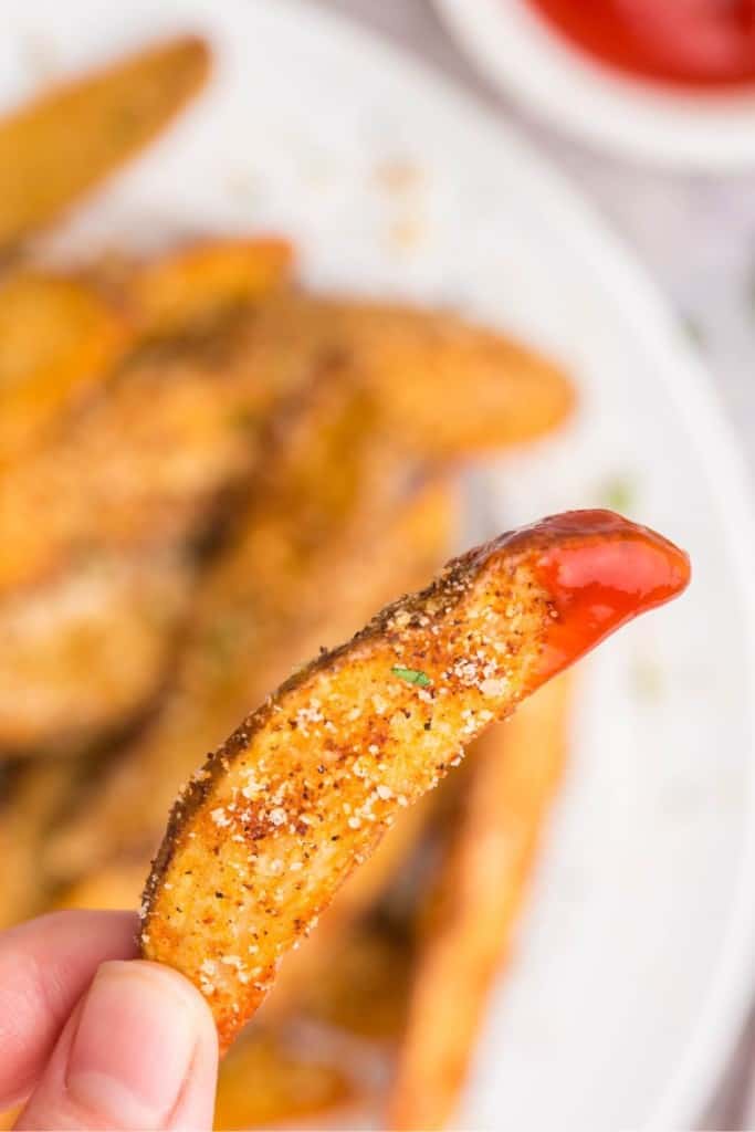 air fryer potato wedge with ketchup