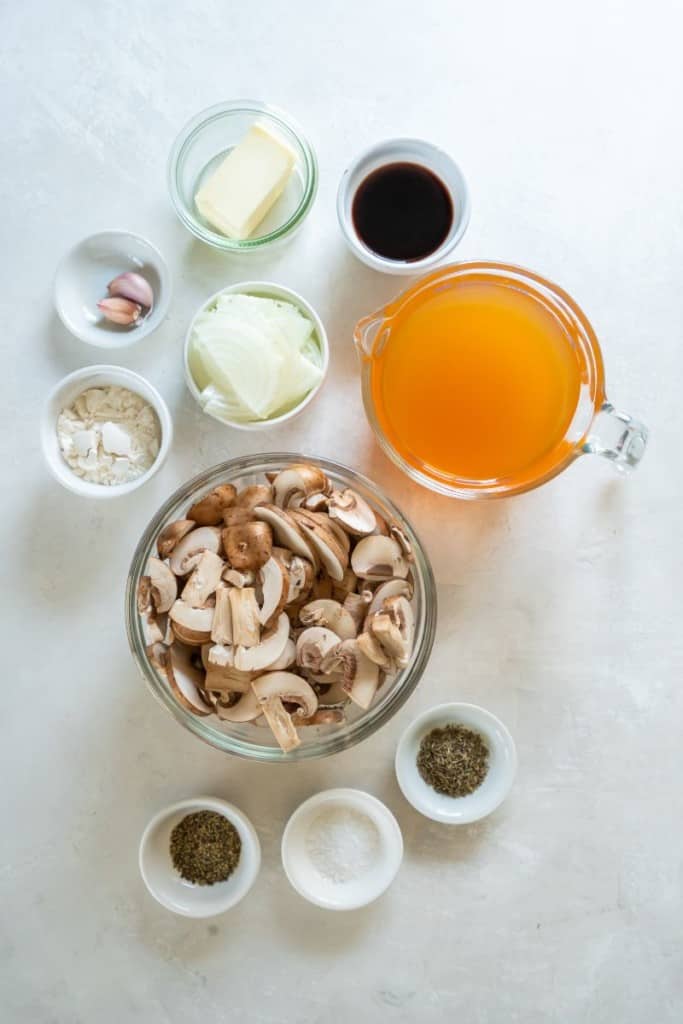 ingredients to make mushroom gravy