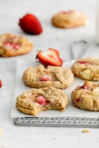 Strawberry Cheesecake Cookies | Everyday Family Cooking