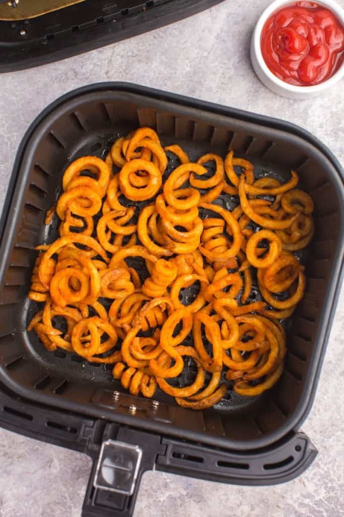 frozen curly fries in air fryer basket