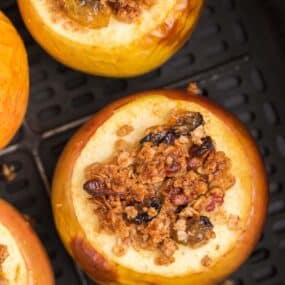 air fryer baked apples with oats in air fryer basket