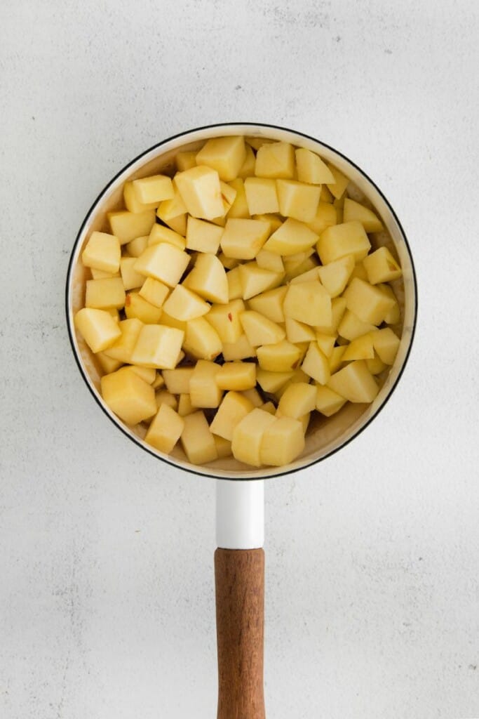 apples in a pan