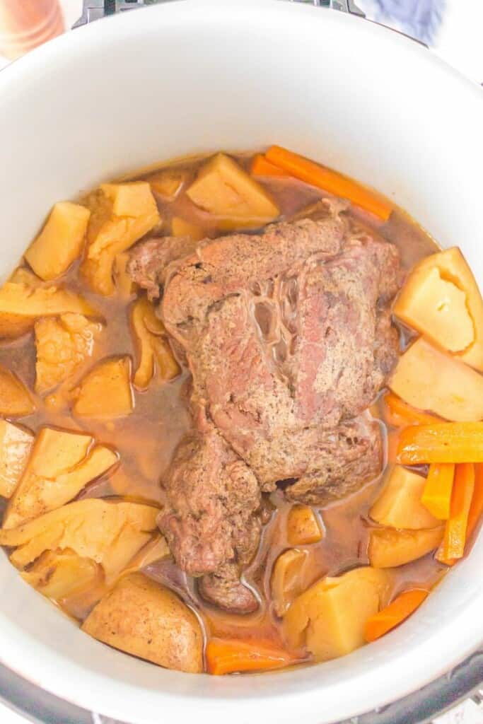 ninja foodi pot roast with potatoes and carrots