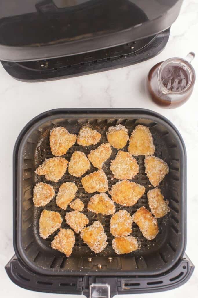 fried chicken pieces in air fryer