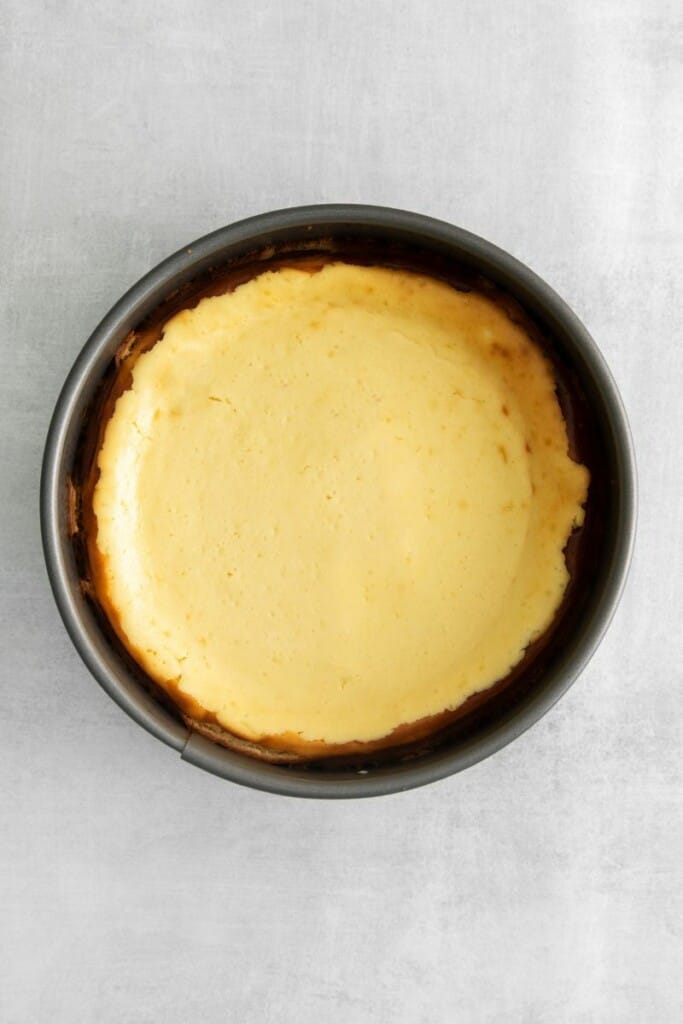 cheesecake in pan