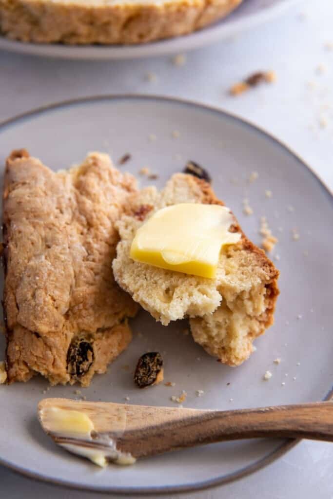 irish soda bread with butter