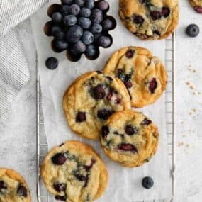 cookies on wire rack