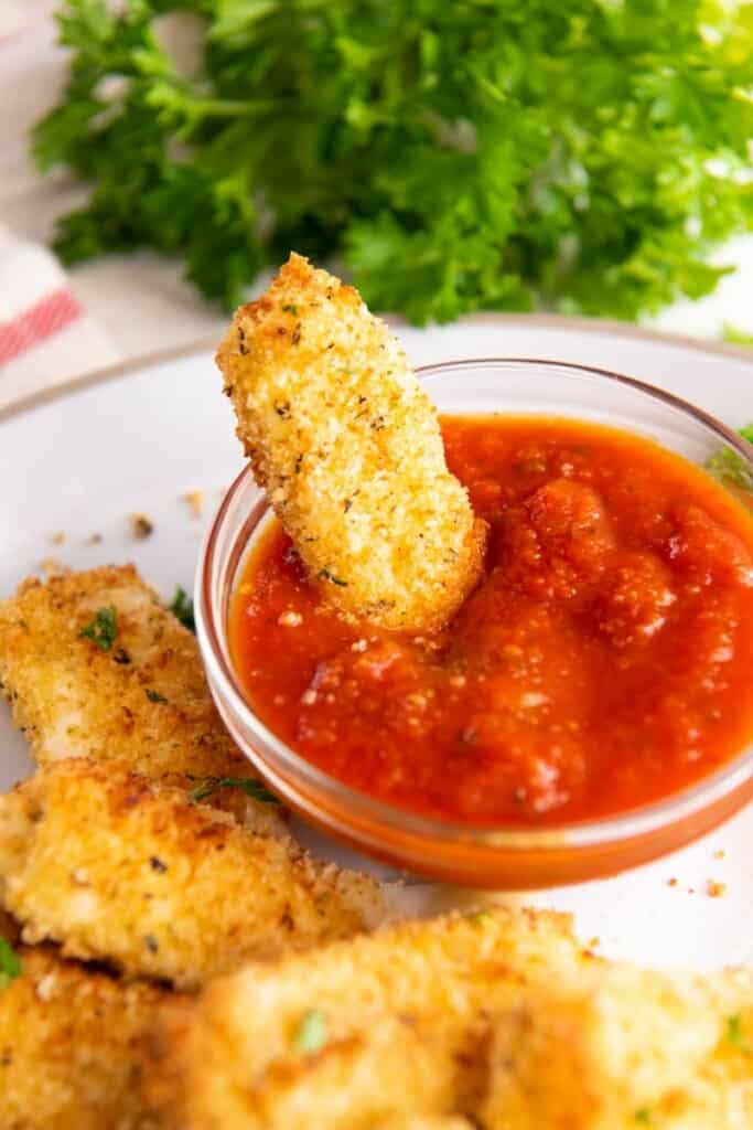 mozzarella stick in sauce