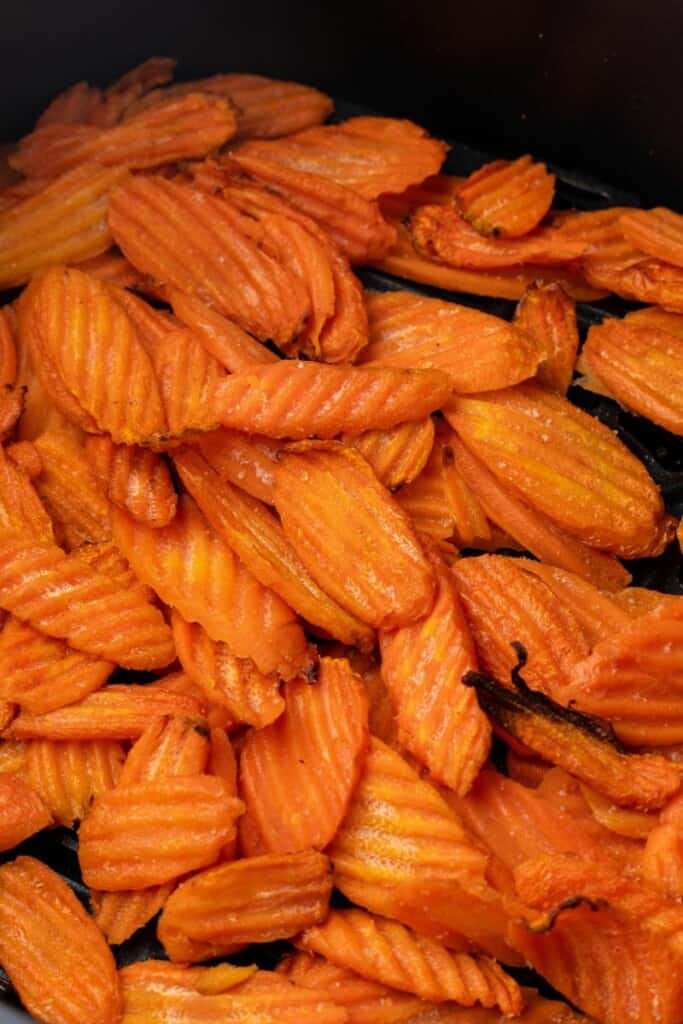 closeup of air fried carrot chips