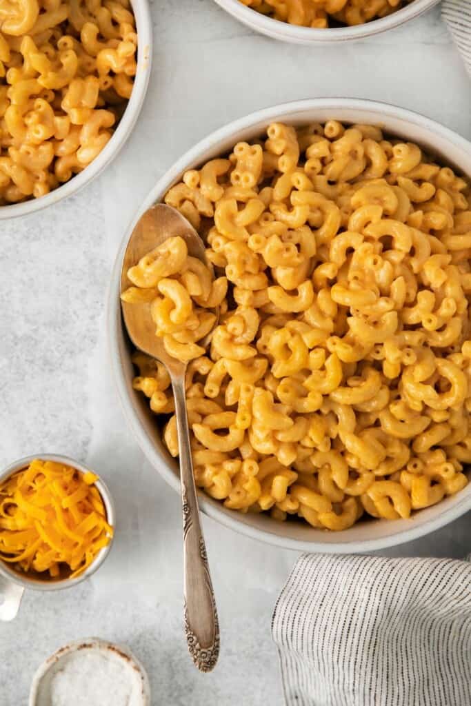 bowl with macaroni and cheese without milk