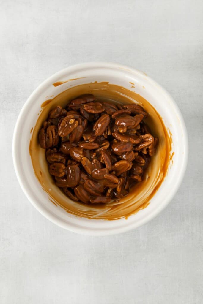 pecans in a bowl