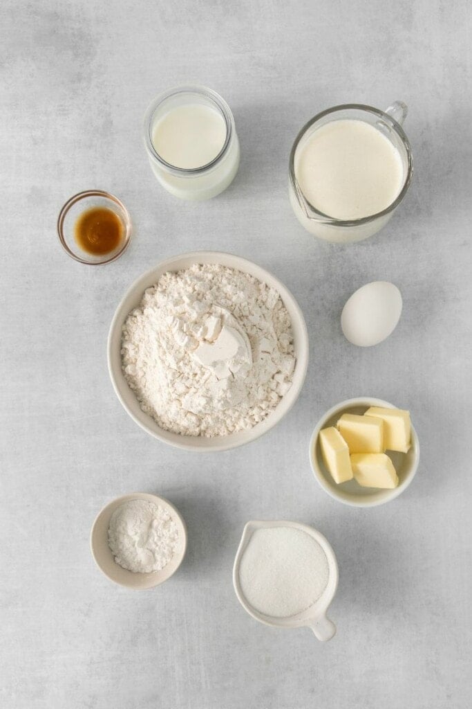 ingredients to make sweet cream pancakes