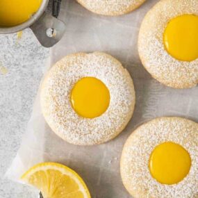 closeup of lemon curd cookies