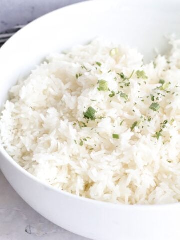 Closeup of ninja foodi white rice in a white bowl.