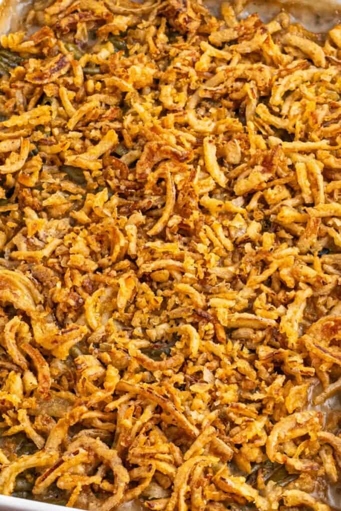 closeup of french's crispy onions