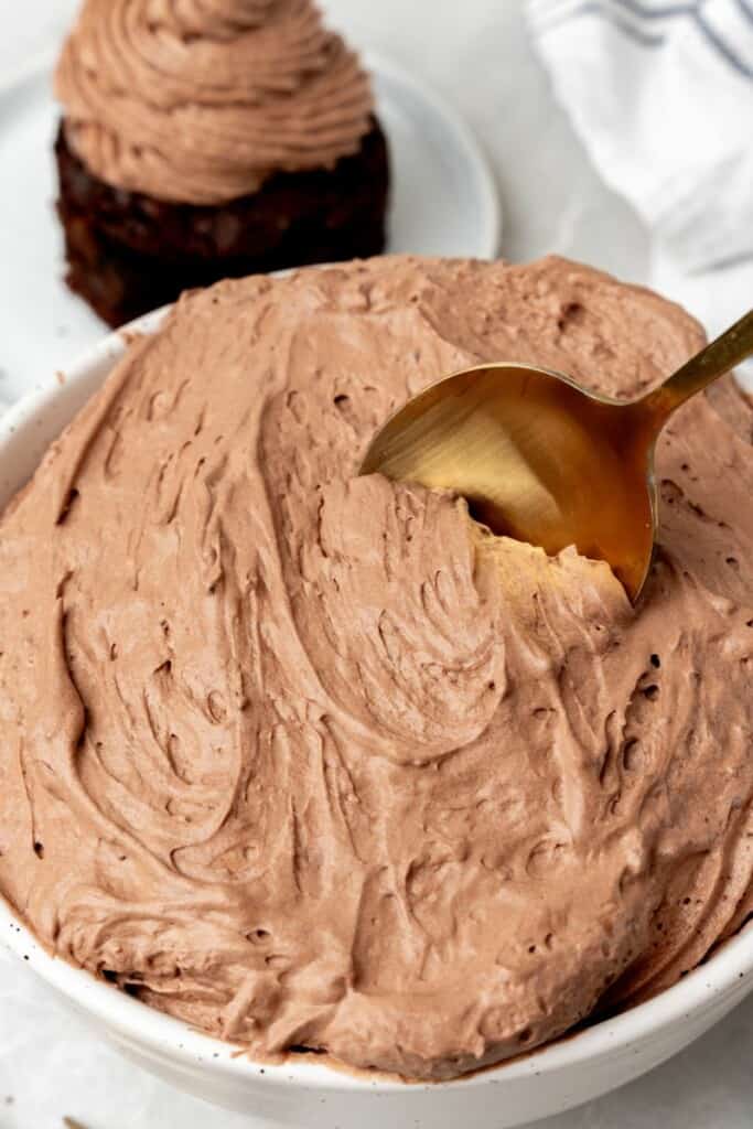 how to make chocolate pudding cool whip for desserts. 