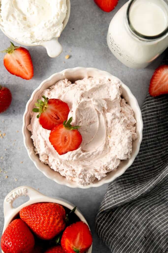 bowl of fluffy strawyberry cream cheese dip