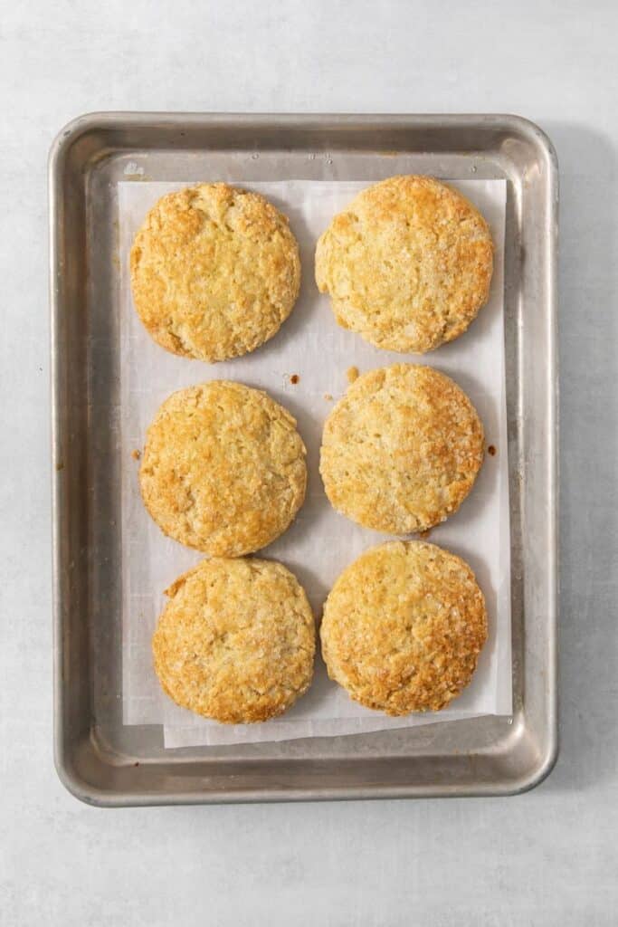 baked sugared biscuits