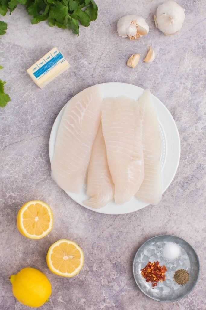 Ingredients needed to make tilapia in the oven.