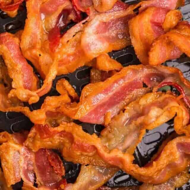 several pieces of cooked bacon
