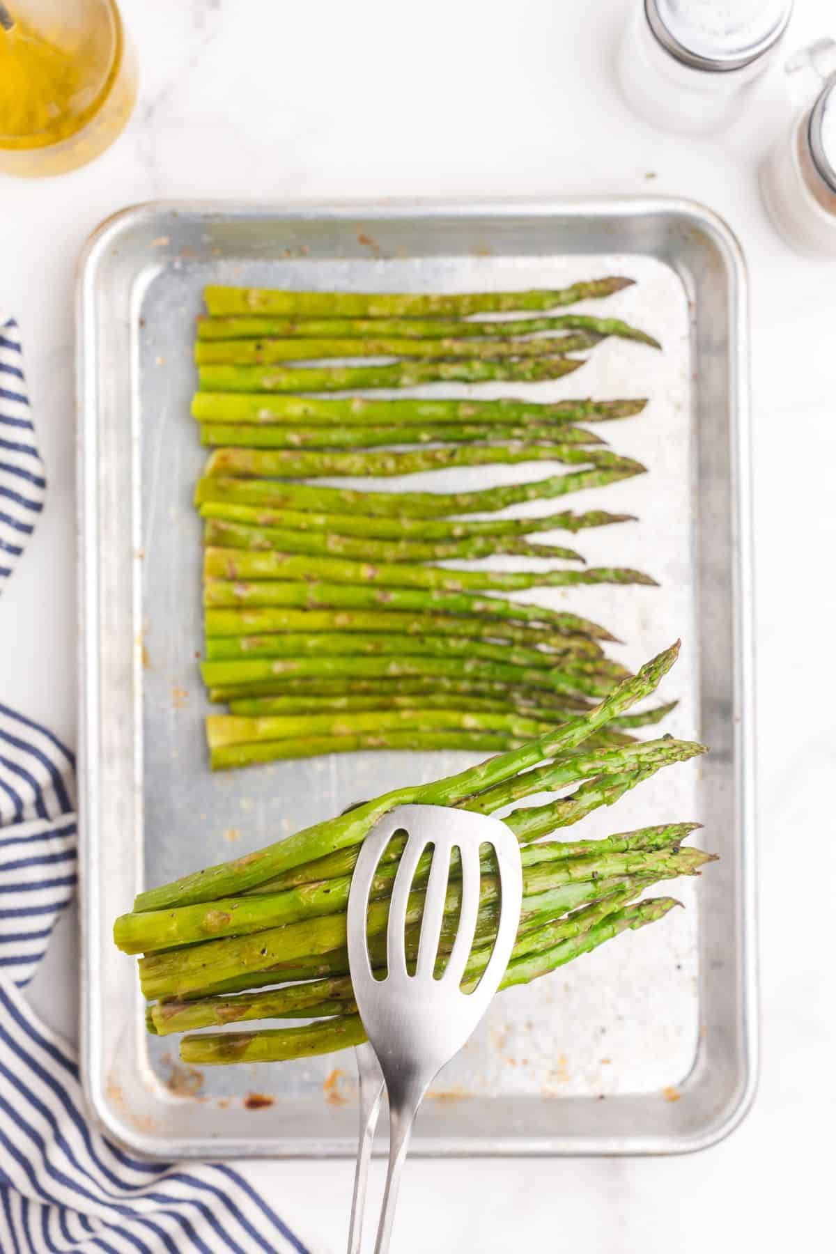 Easy Asparagus in the Oven | Everyday Family Cooking